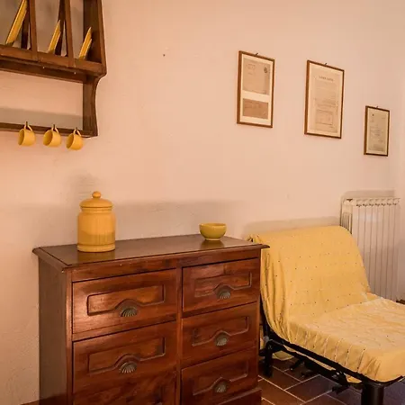 Le Tre Pietre - Podere Nel Chianti Farma Quercegrossa